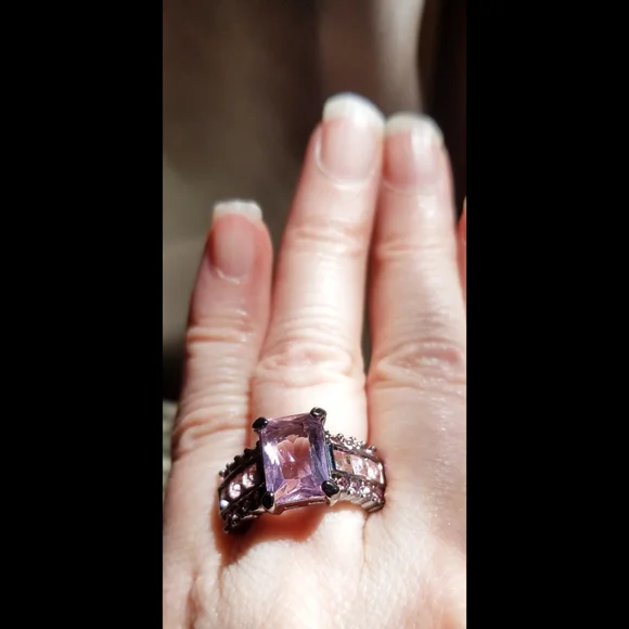 Pink Saphire Emerald cut gemstone, gunmetal ring size 6, PRICE REDUCED! - Picture 3 of 13